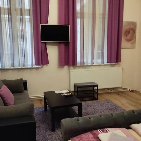 Mandy Apartments بودابست المظهر الخارجي الصورة