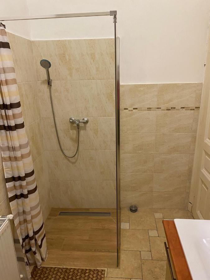 Mandy Apartments بودابست المظهر الخارجي الصورة