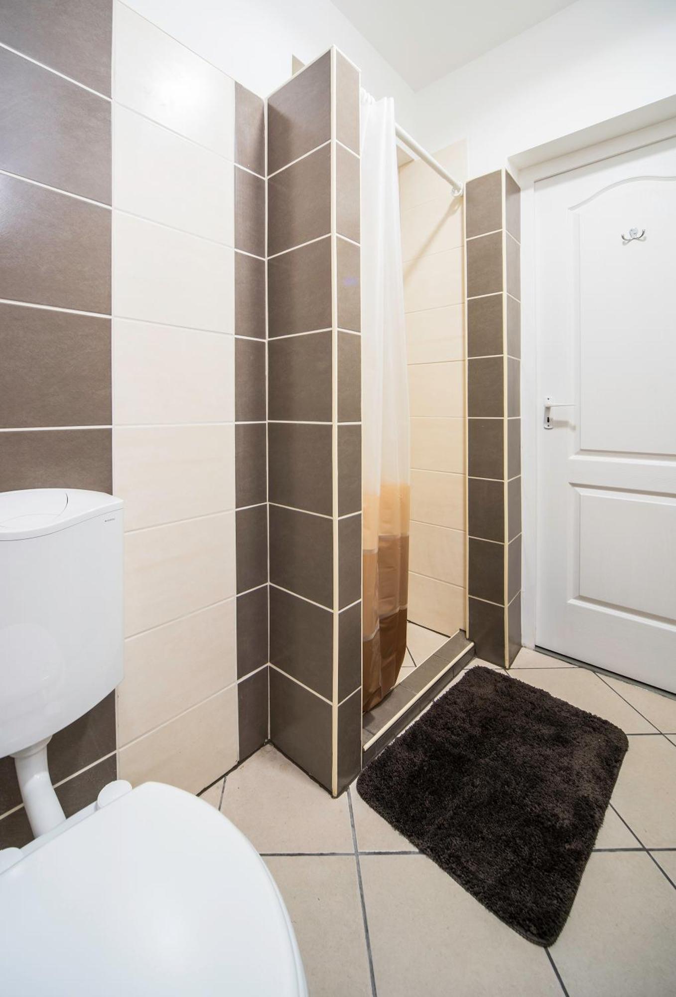 Mandy Apartments بودابست المظهر الخارجي الصورة