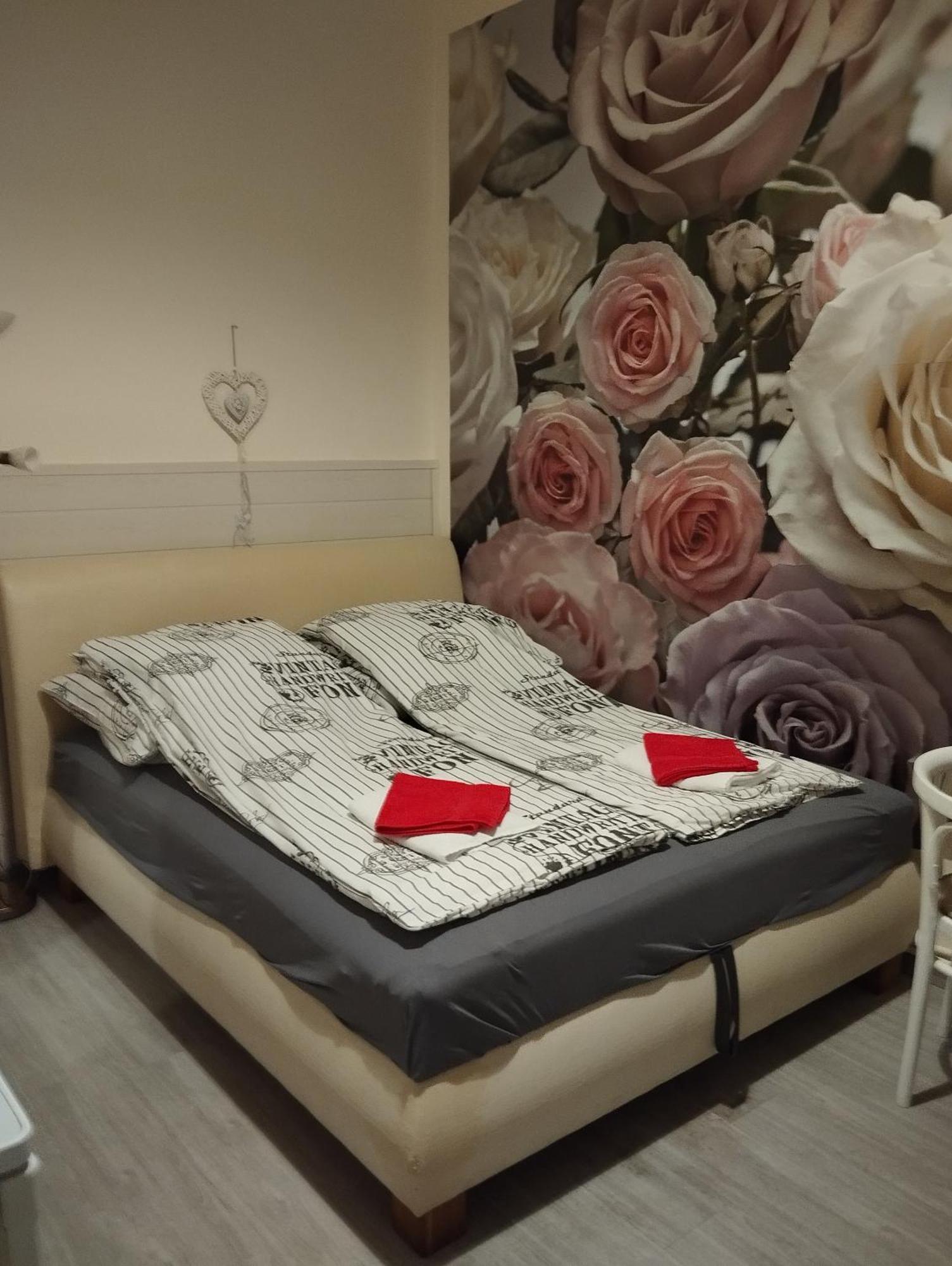 Mandy Apartments بودابست المظهر الخارجي الصورة